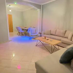 Apartamento Dioras Apartment. 